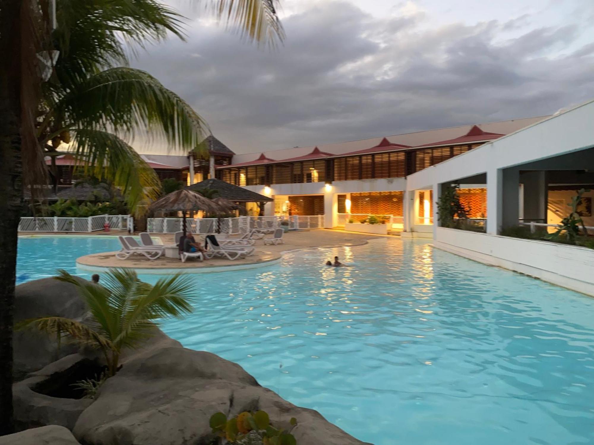 Le Camassia - Studio De Standing Dans Residence Privee Avec Acces Piscine Et Plage. Saint-Francois  Exterior foto